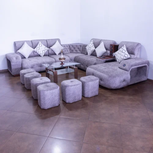 Sala Tulipán Filadelfia – Estilo Minimalista, Amplia y Funcional