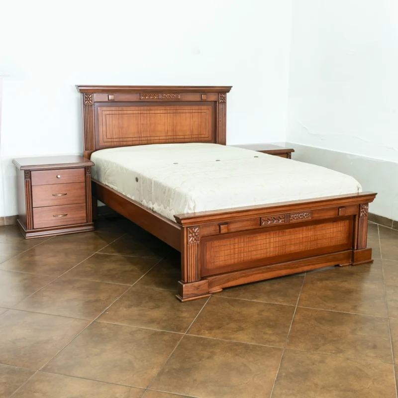 Cama 2 plazas Modelo Olivo - Tradicional de madera Laurel Negro